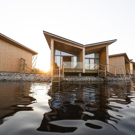 Bella Lake Resort كوبيو المظهر الخارجي الصورة