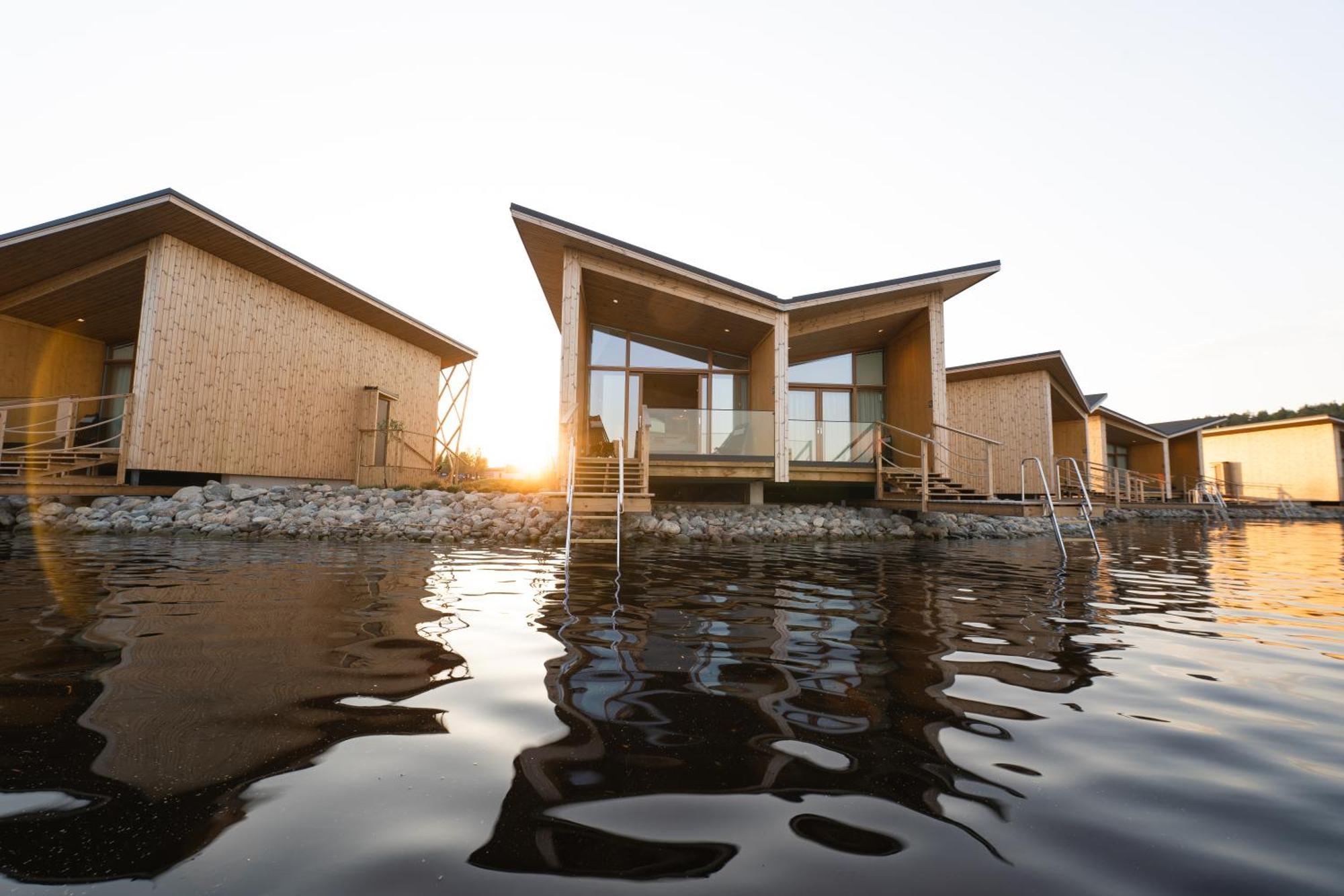 Bella Lake Resort كوبيو المظهر الخارجي الصورة